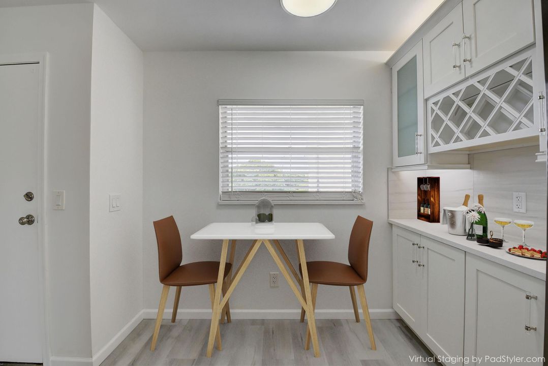 En Venta: $249,000 (2 camas, 2 baños, 1300 Pies cuadrados)