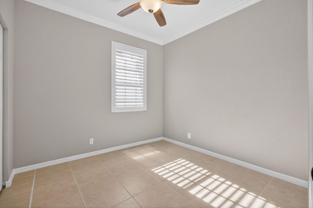 For Sale: $374,990 (3 beds, 2 baths, 1210 Square Feet)