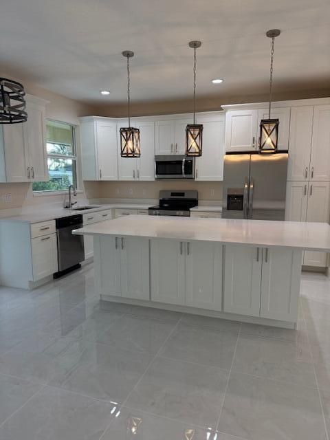 For Sale: $699,000 (4 beds, 1 baths, 2346 Square Feet)