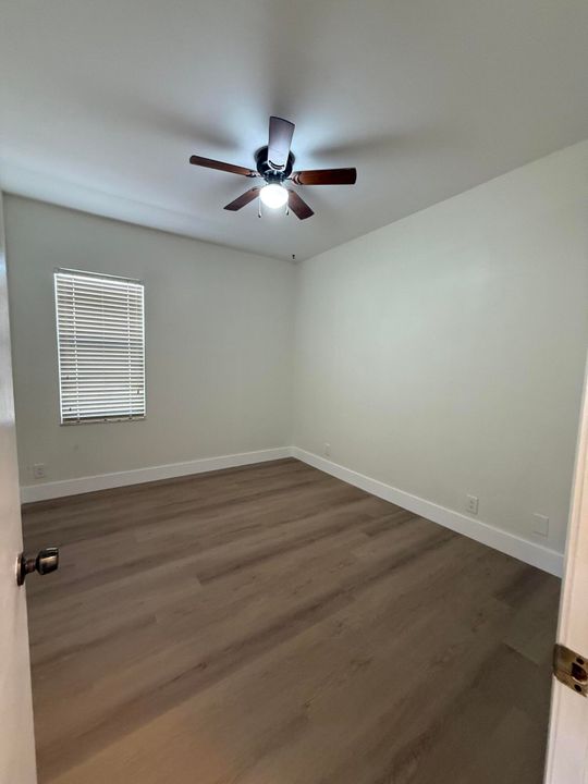 For Rent: $3,200 (3 beds, 2 baths, 1400 Square Feet)