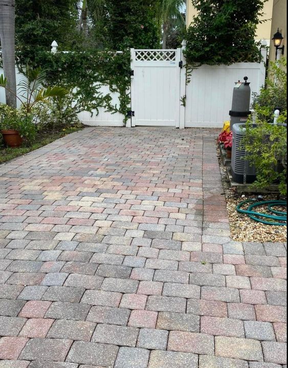 В аренду: $2,000 (1 спален, 1 ванн, 690 Квадратных фут)