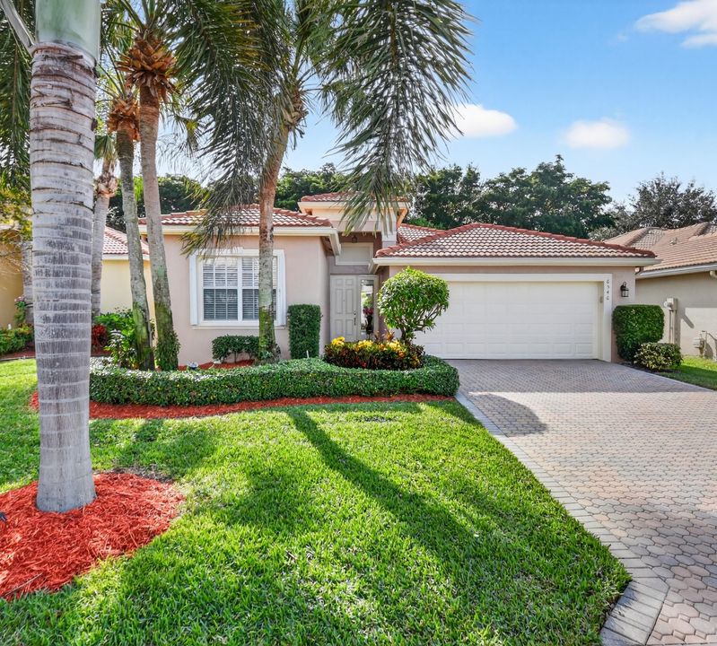 For Sale: $445,000 (3 beds, 2 baths, 1619 Square Feet)