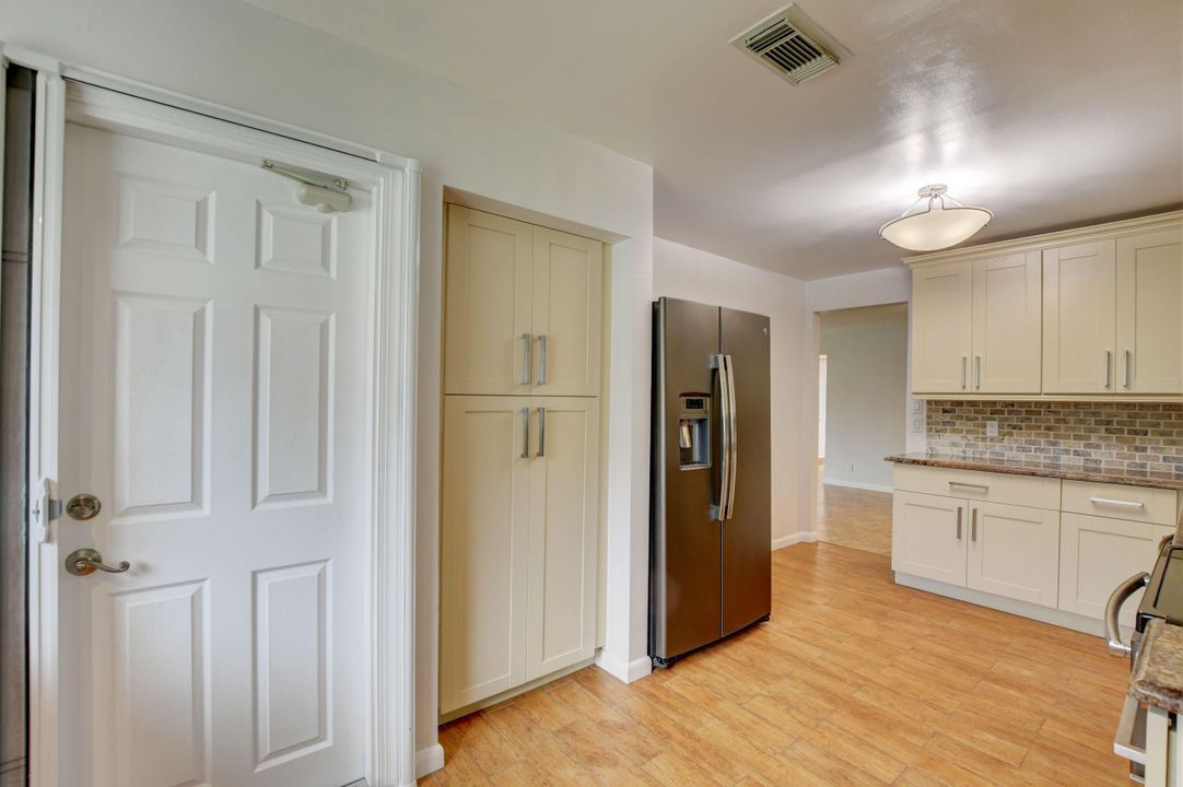 出租: $2,850 (2 贝兹, 2 浴室, 1710 平方英尺)