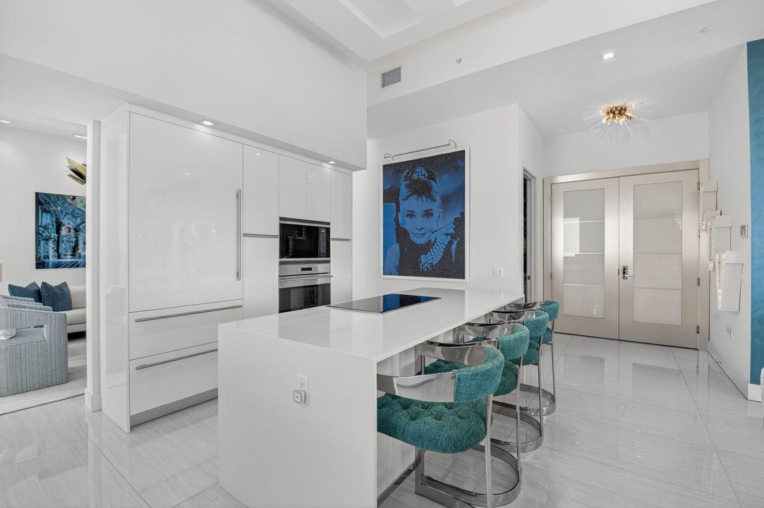 For Sale: $6,400,000 (3 beds, 3 baths, 2635 Square Feet)