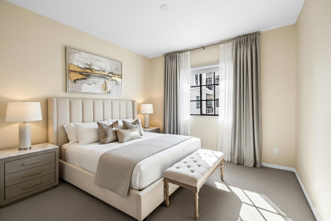 For Rent: $2,500 (1 beds, 1 baths, 660 Square Feet)