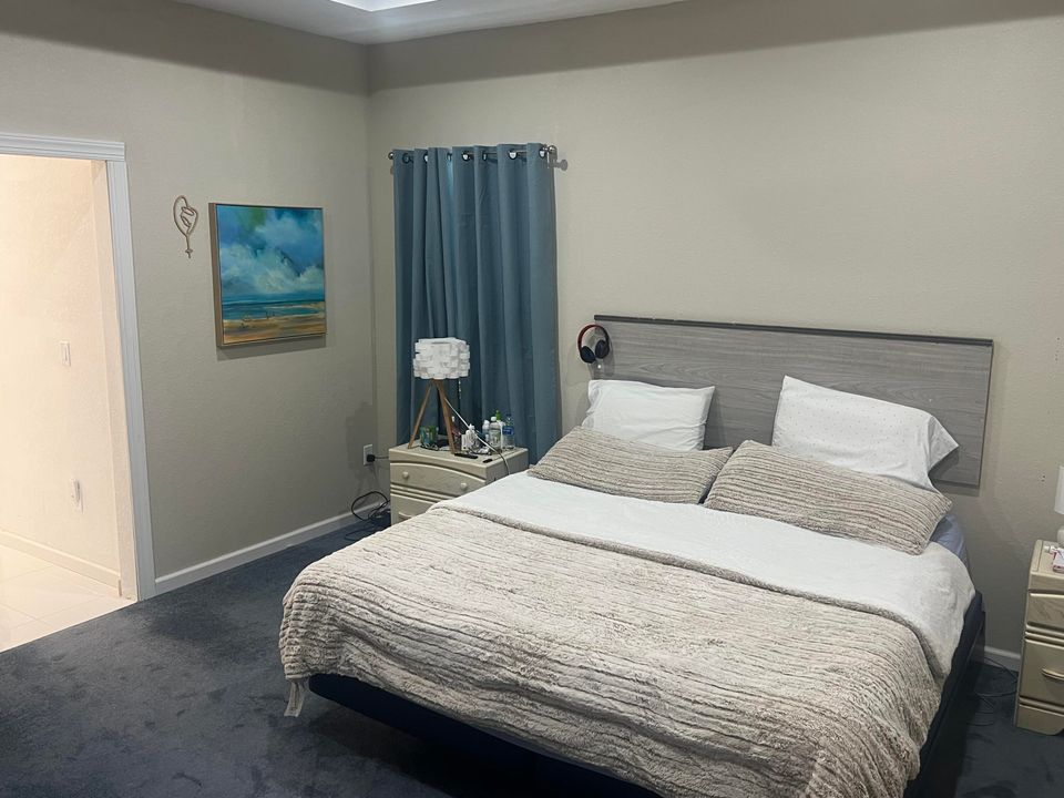 For Sale: $400,000 (3 beds, 2 baths, 1648 Square Feet)