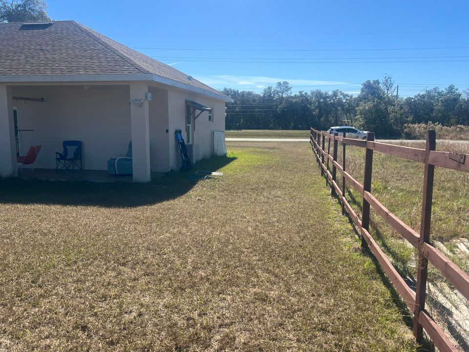 For Sale: $400,000 (3 beds, 2 baths, 1648 Square Feet)