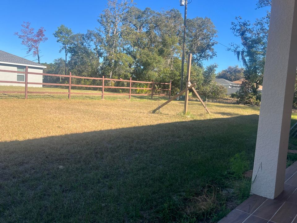 For Sale: $400,000 (3 beds, 2 baths, 1648 Square Feet)