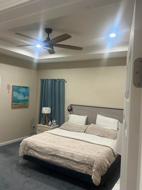 For Sale: $400,000 (3 beds, 2 baths, 1648 Square Feet)