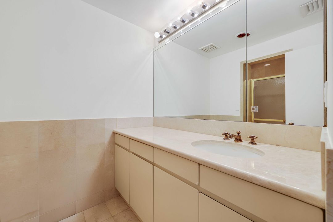 На продажу: $7,500,000 (3 спален, 3 ванн, 3020 Квадратных фут)