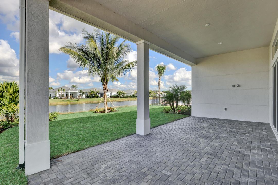 For Sale: $1,139,000 (3 beds, 2 baths, 2973 Square Feet)