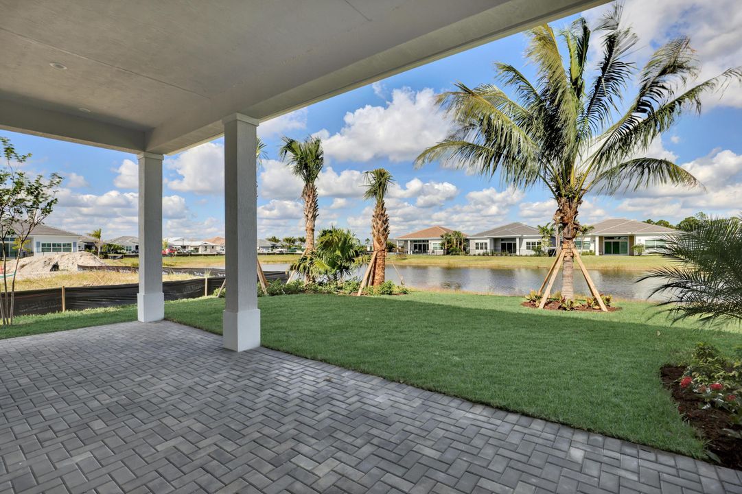 For Sale: $1,139,000 (3 beds, 2 baths, 2973 Square Feet)