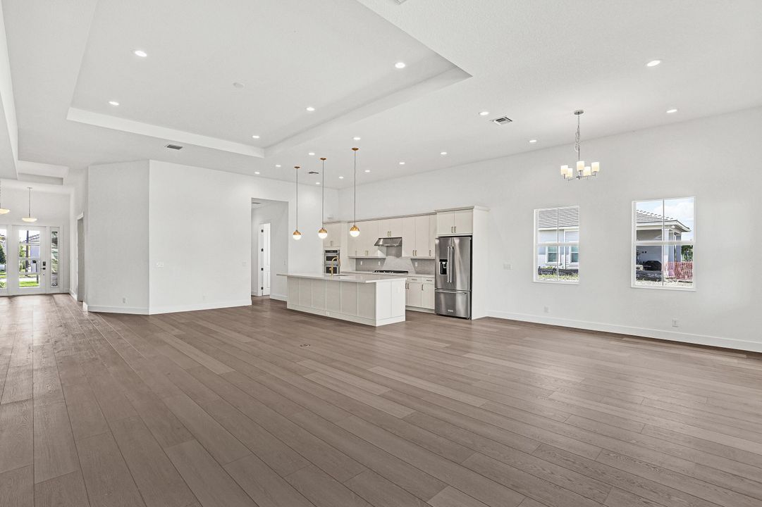 For Sale: $1,139,000 (3 beds, 2 baths, 2973 Square Feet)