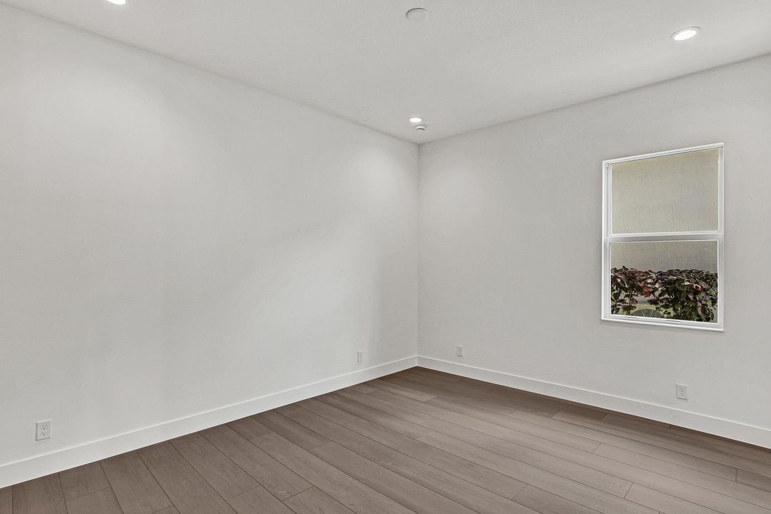 For Sale: $1,139,000 (3 beds, 2 baths, 2973 Square Feet)