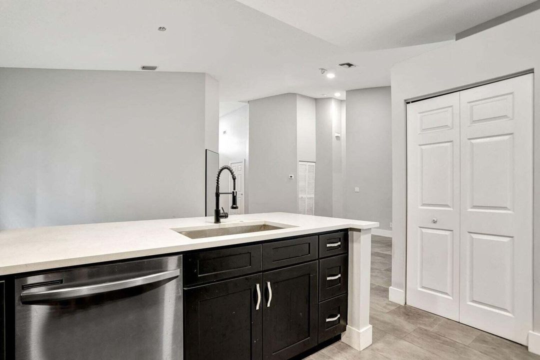 En Renta: $4,000 (3 camas, 2 baños, 2019 Pies cuadrados)