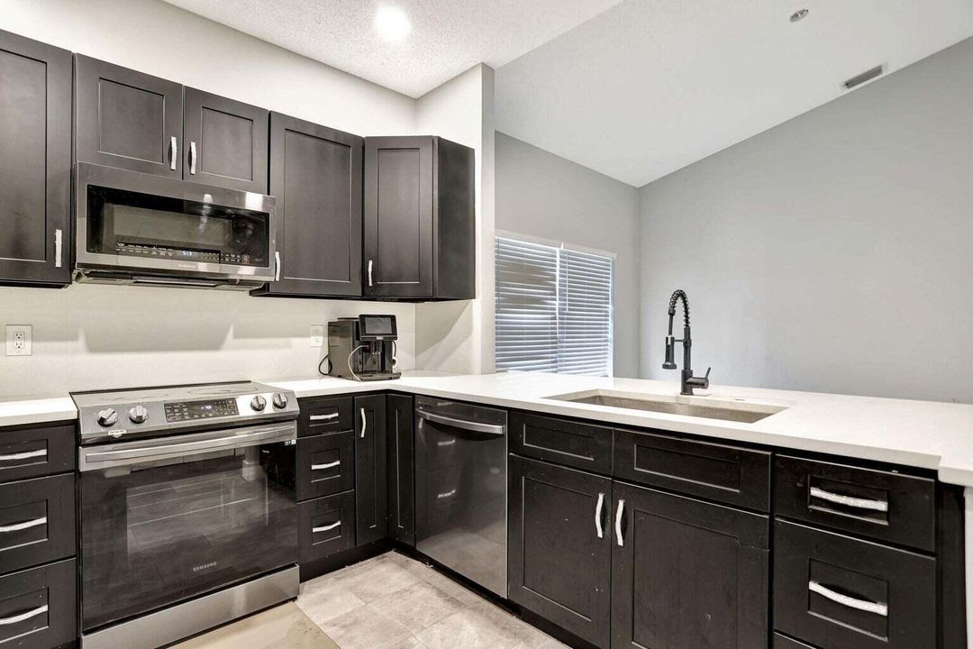 En Renta: $4,000 (3 camas, 2 baños, 2019 Pies cuadrados)