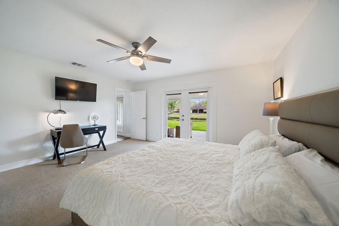 出租: $8,000 (4 贝兹, 2 浴室, 2652 平方英尺)