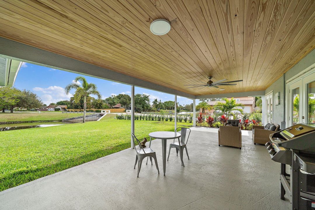 出租: $8,000 (4 贝兹, 2 浴室, 2652 平方英尺)