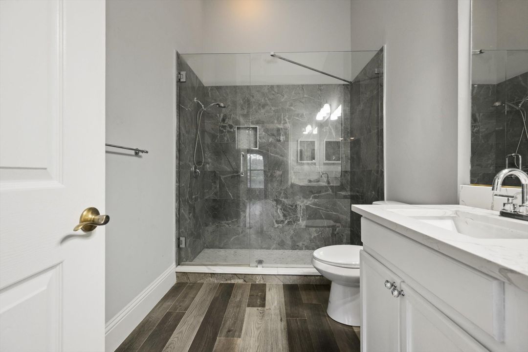 For Sale: $399,900 (2 beds, 2 baths, 1417 Square Feet)