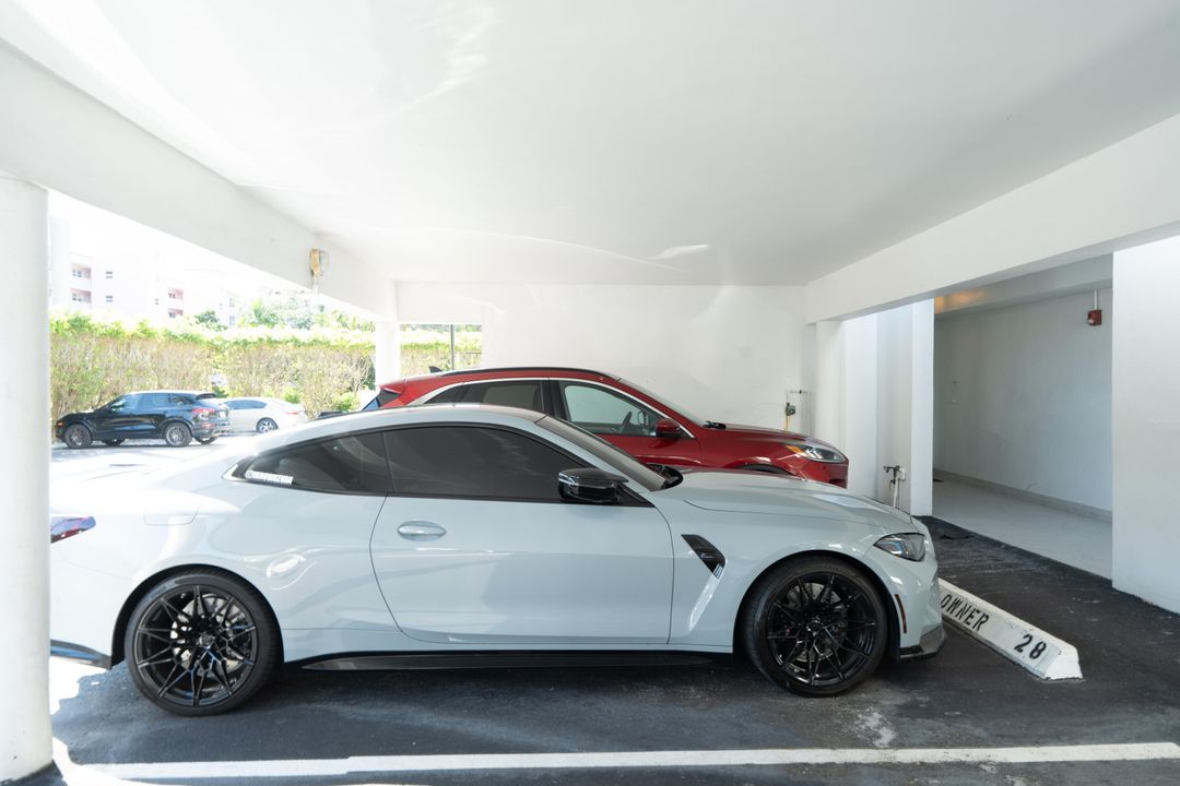 For Sale: $625,000 (2 beds, 2 baths, 1200 Square Feet)