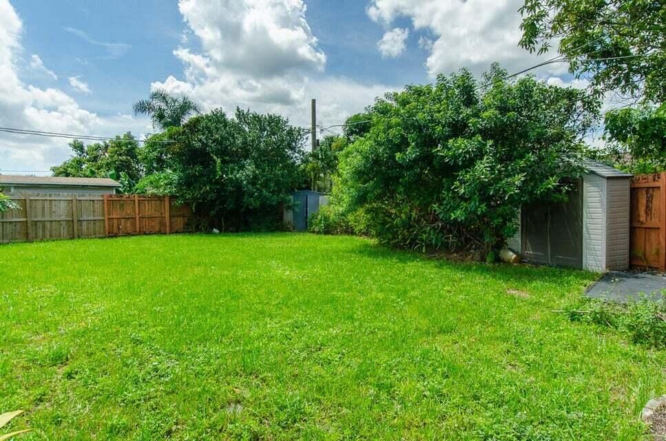 For Rent: $3,650 (3 beds, 2 baths, 1804 Square Feet)