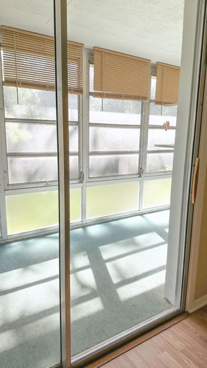 For Sale: $129,999 (2 beds, 2 baths, 1080 Square Feet)