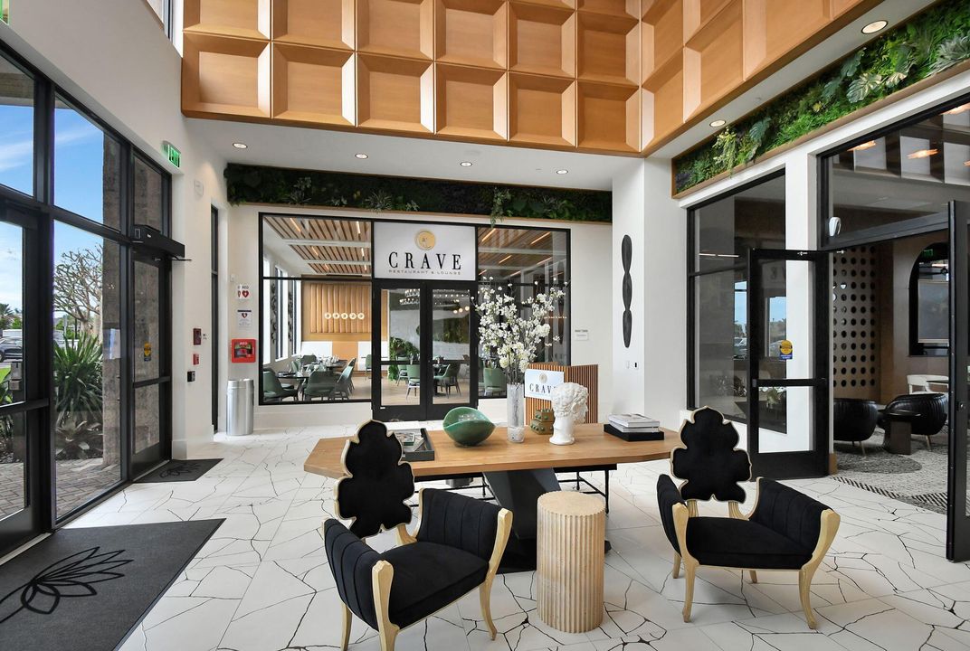 For Sale: $2,895,000 (7 beds, 7 baths, 5393 Square Feet)