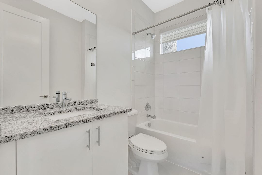 For Sale: $2,895,000 (7 beds, 7 baths, 5393 Square Feet)