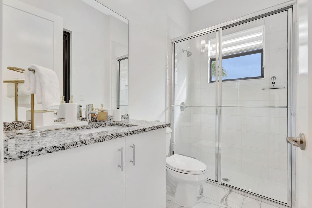 For Sale: $2,895,000 (7 beds, 7 baths, 5393 Square Feet)