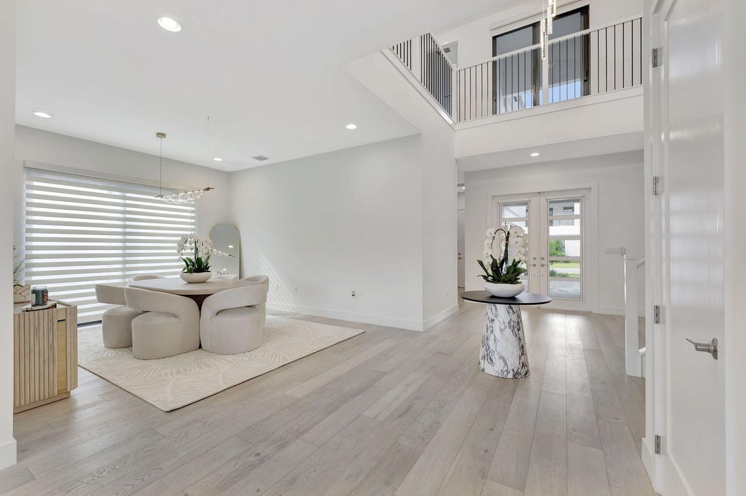 For Sale: $2,895,000 (7 beds, 7 baths, 5393 Square Feet)