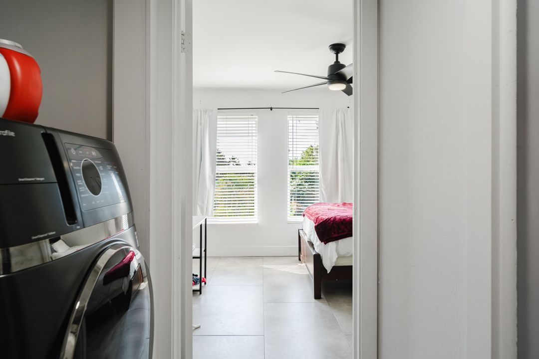 В аренду: $7,500 (2 спален, 2 ванн, 1200 Квадратных фут)