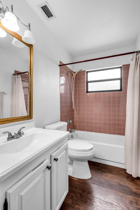 For Rent: $7,000 (4 beds, 2 baths, 1829 Square Feet)