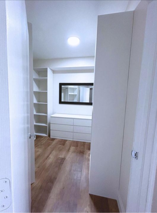 Под контрактом: $5,400 (3 спален, 3 ванн, 1688 Квадратных фут)