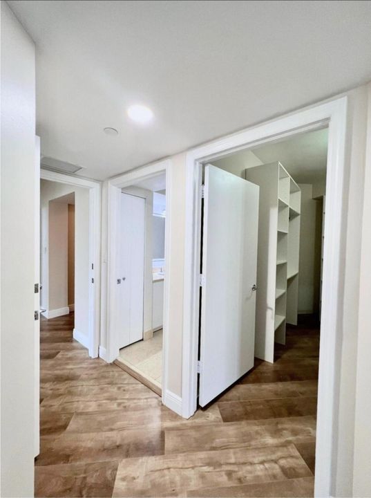 Под контрактом: $5,400 (3 спален, 3 ванн, 1688 Квадратных фут)