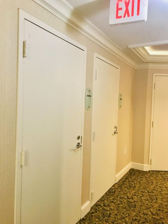 Под контрактом: $5,400 (3 спален, 3 ванн, 1688 Квадратных фут)