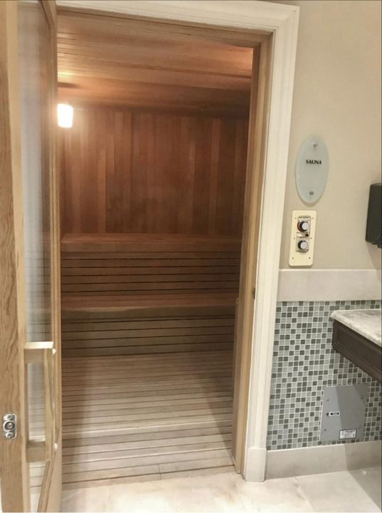 Под контрактом: $5,400 (3 спален, 3 ванн, 1688 Квадратных фут)