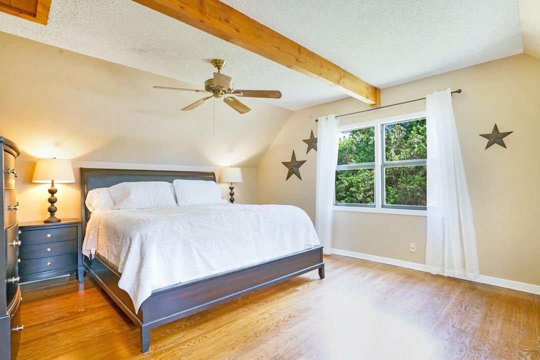 For Rent: $4,500 (4 beds, 3 baths, 2285 Square Feet)