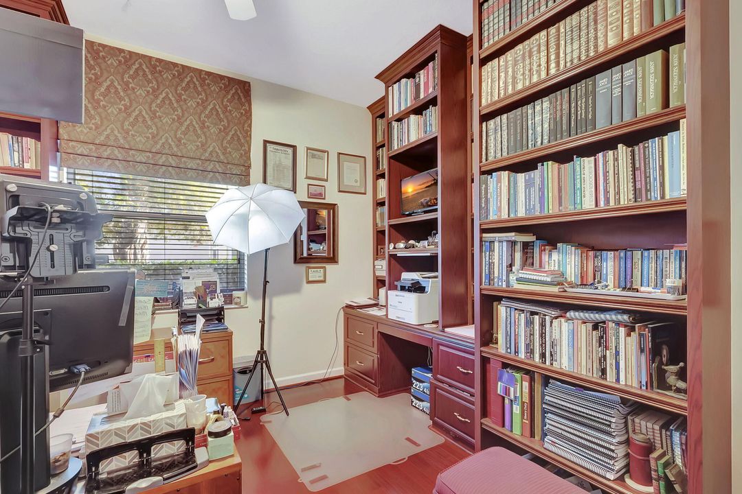 For Sale: $463,000 (3 beds, 2 baths, 2136 Square Feet)