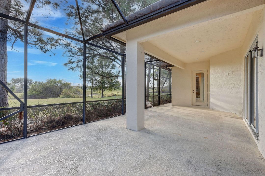 For Sale: $463,000 (3 beds, 2 baths, 2136 Square Feet)