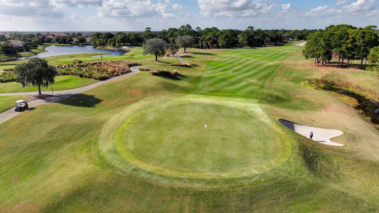 For Sale: $463,000 (3 beds, 2 baths, 2136 Square Feet)