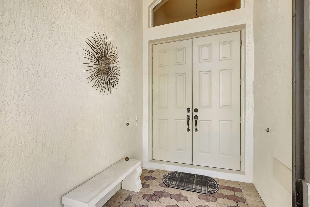 For Sale: $463,000 (3 beds, 2 baths, 2136 Square Feet)