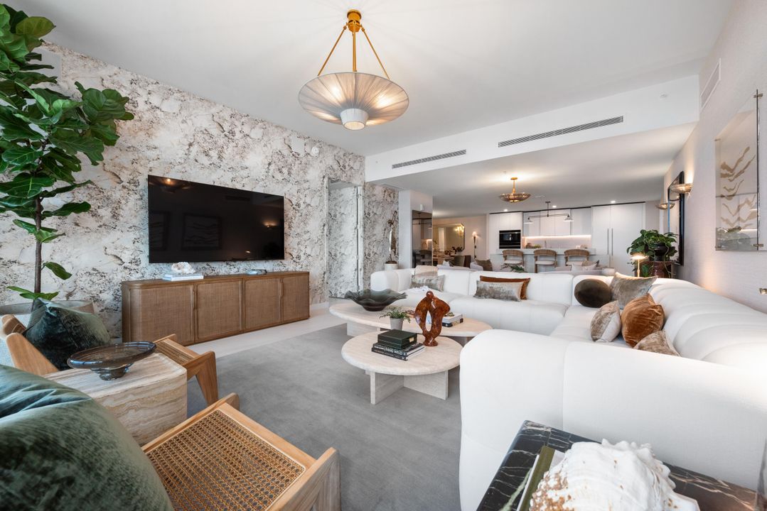 For Rent: $29,500 (3 beds, 3 baths, 2760 Square Feet)