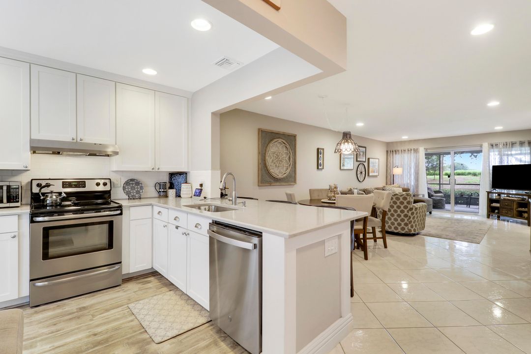 En Venta: $335,000 (2 camas, 2 baños, 1140 Pies cuadrados)