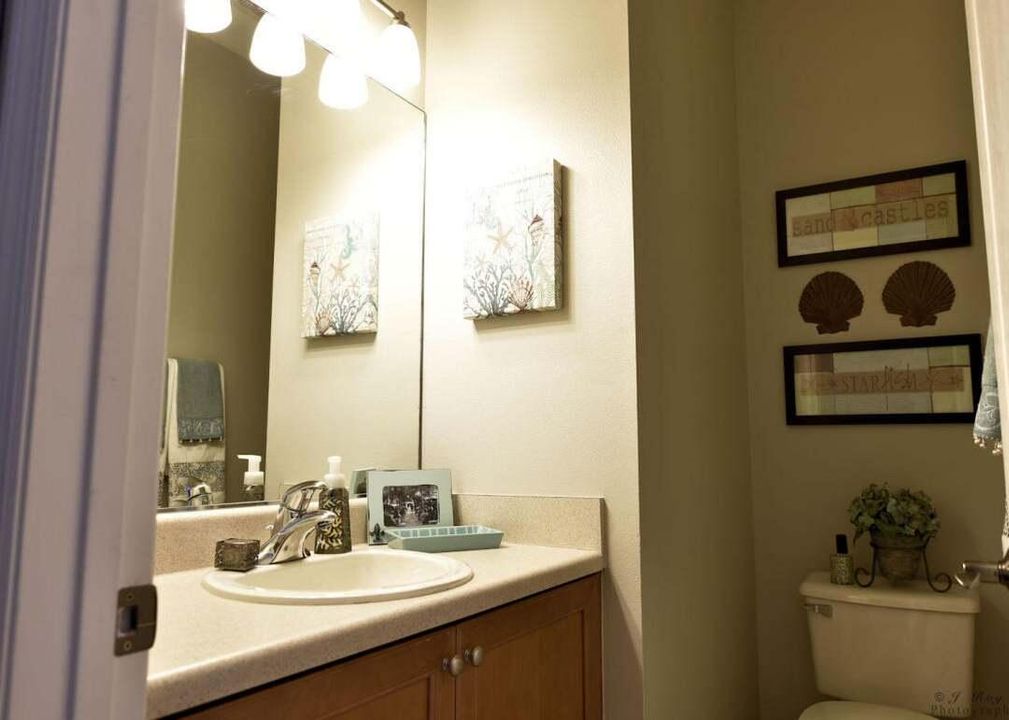 For Rent: $4,350 (4 beds, 2 baths, 2204 Square Feet)