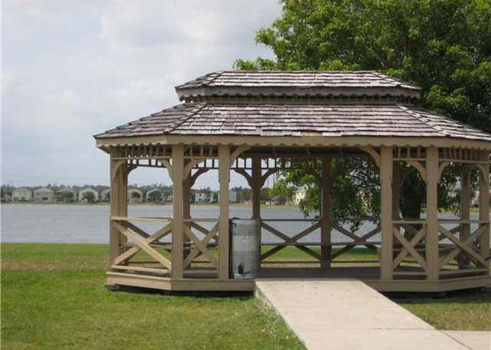 For Rent: $4,350 (4 beds, 2 baths, 2204 Square Feet)