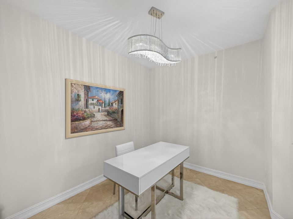 出租: $6,500 (2 贝兹, 2 浴室, 1485 平方英尺)