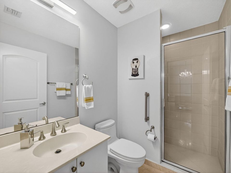 出租: $6,500 (2 贝兹, 2 浴室, 1485 平方英尺)