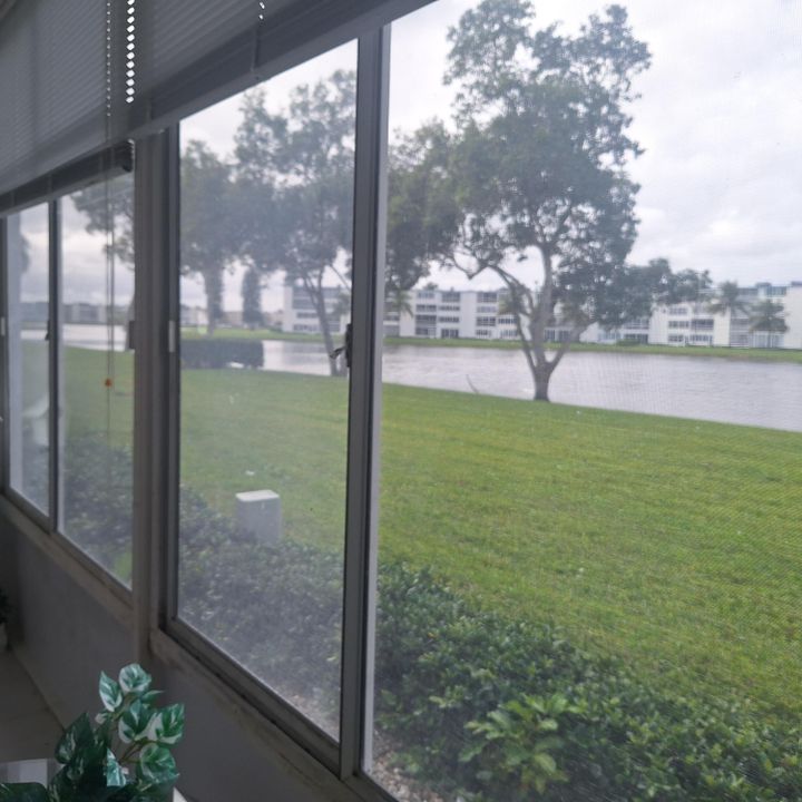 For Rent: $2,250 (1 beds, 1 baths, 738 Square Feet)