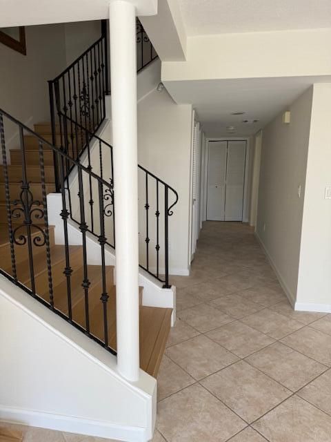 For Rent: $4,750 (2 beds, 2 baths, 1627 Square Feet)