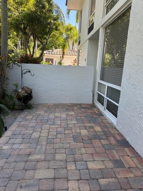 For Rent: $4,750 (2 beds, 2 baths, 1627 Square Feet)